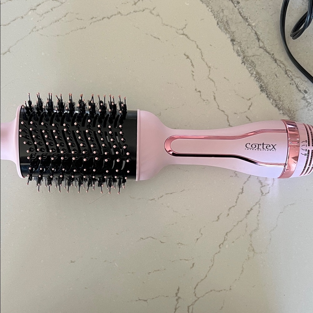 Cortex Pink Hair Dryer Brush